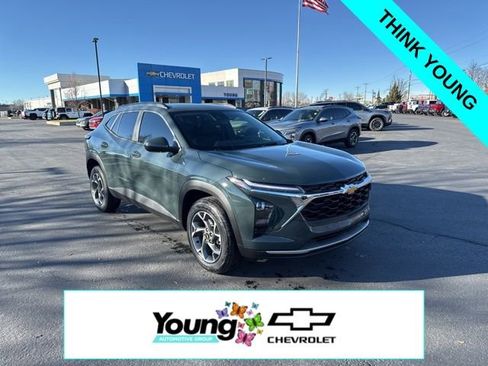 New 2026 Chevrolet Trax LT w/ Driver Confidence Package FWD image 1
