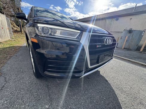 Used 2020 Audi Q5 2.0T Premium w/ Convenience Package AWD/4WD image 9