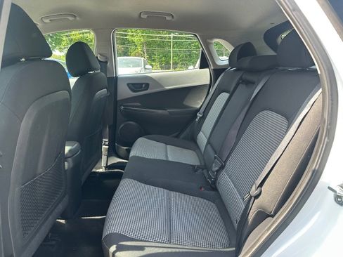 Used 2019 Hyundai Kona SE FWD image 13