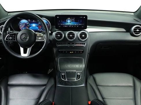 Used 2022 Mercedes-Benz GLC 300 4MATIC w/ Premium Package Lite image 11