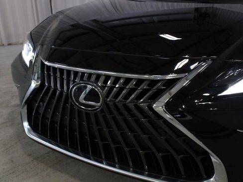 Used 2024 Lexus ES 350 w/ Premium Package FWD image 34