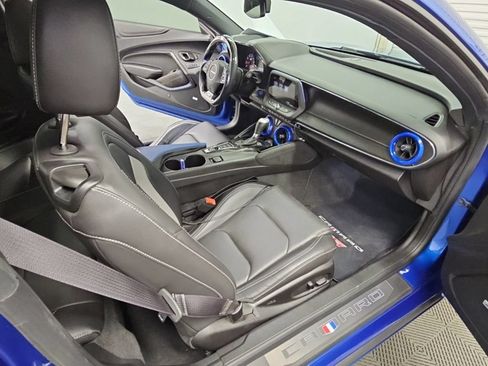 Used 2016 Chevrolet Camaro SS RWD image 40