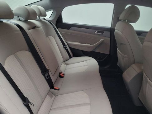 Used 2016 Hyundai Sonata SE image 19