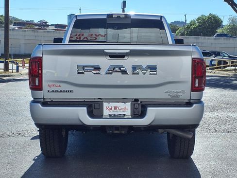 Used 2026 RAM 2500 Laramie AWD/4WD image 7