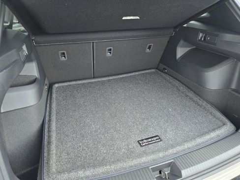 New 2026 Volkswagen Tiguan SEL R-Line image 18