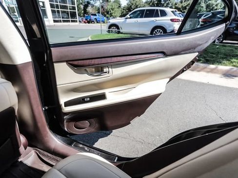 Used 2018 Lexus ES 350 w/ Luxury Package w/Wood Trim FWD image 55