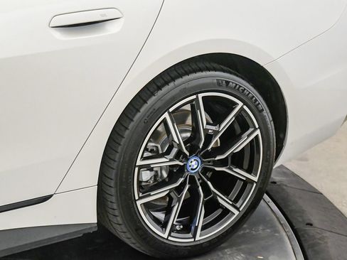 Used 2023 BMW i4 eDrive40 w/ M Sport Package RWD image 11