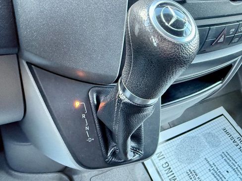 Used 2014 Mercedes-Benz Sprinter 3500 image 22