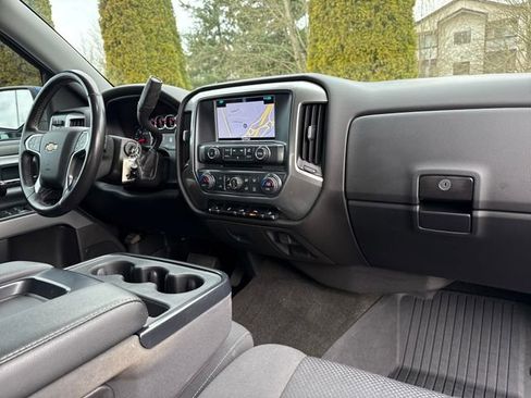 Used 2018 Chevrolet Silverado 1500 LT w/ All Star Edition image 27