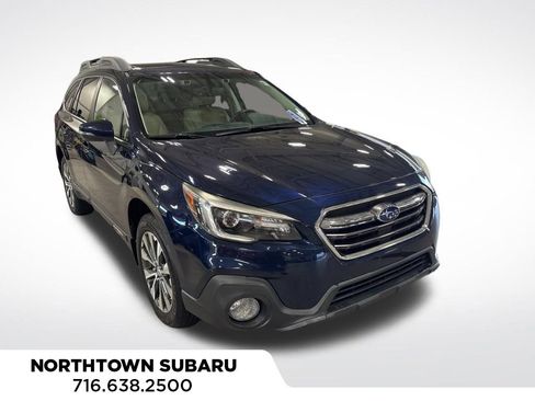 Used 2018 Subaru Outback 2.5i Limited image 1