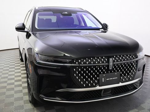 New 2026 Lincoln Nautilus Reserve AWD/4WD image 9