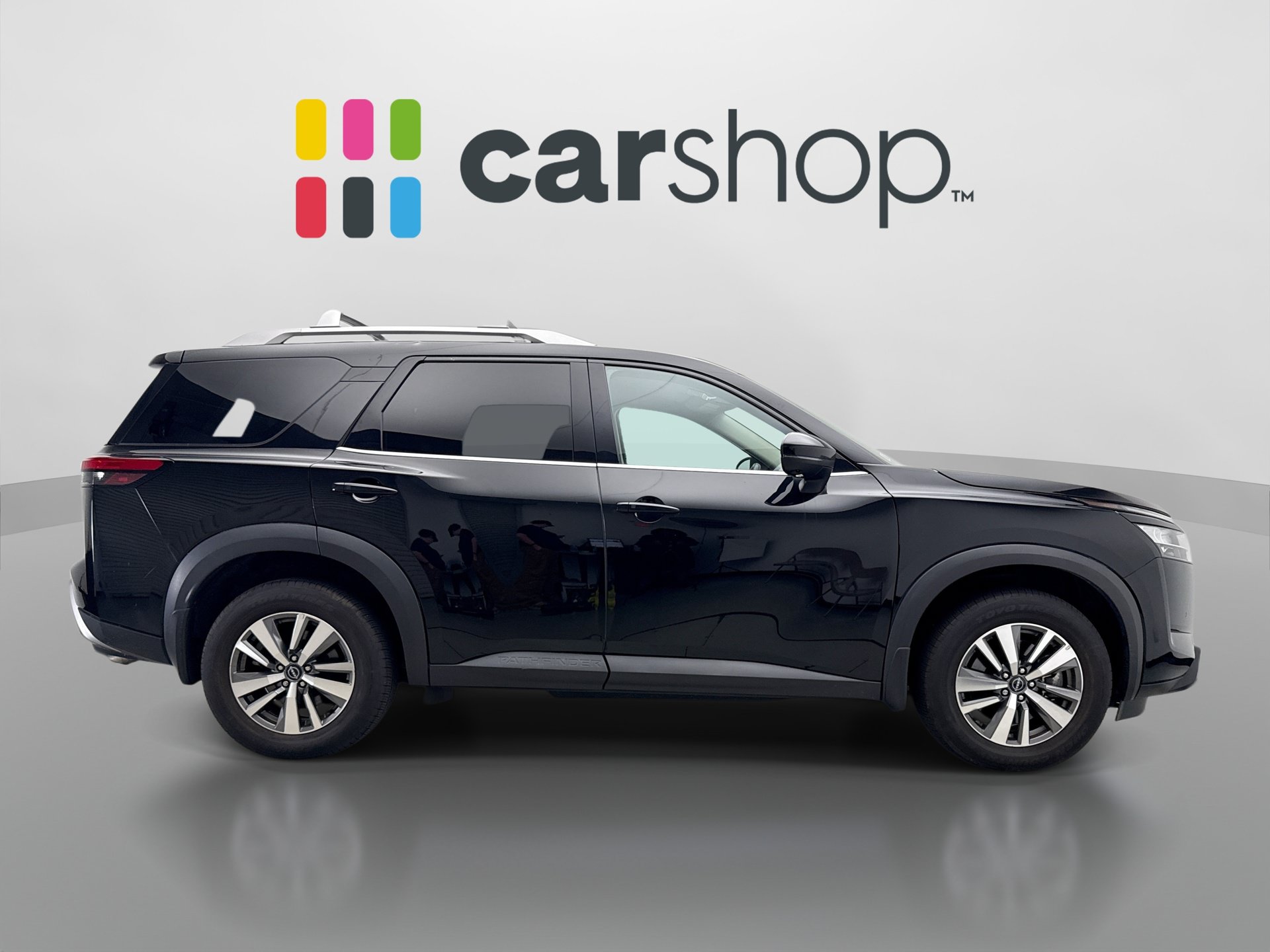 Used 2023 Nissan Pathfinder SL AWD/4WD image 6