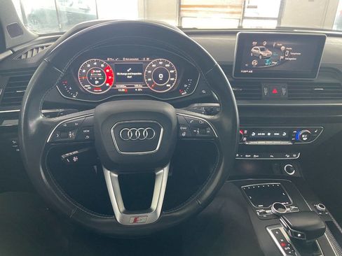 Used 2018 Audi SQ5 Premium Plus w/ Navigation Package image 34