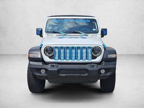 Used 2024 Jeep Wrangler Sport S image 2