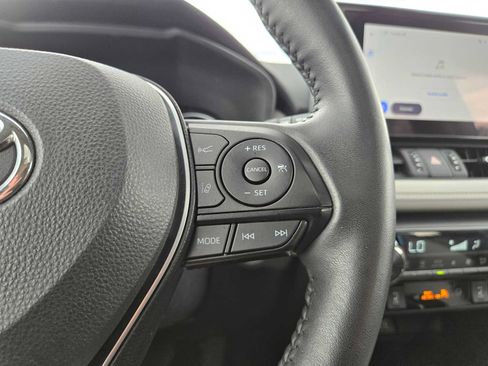 Certified 2023 Toyota RAV4 XLE Premium AWD/4WD image 33