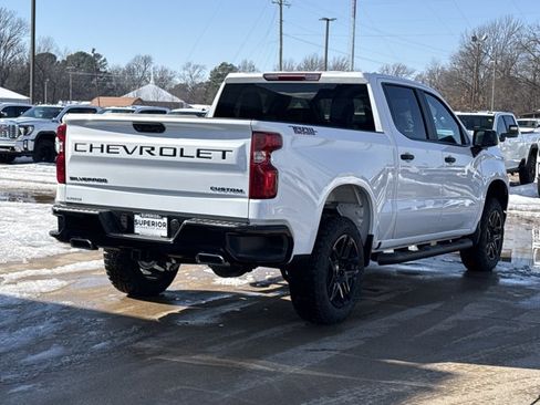 New 2026 Chevrolet Silverado 1500 Custom Trail Boss w/ LPO, Dark Essentials Package image 3