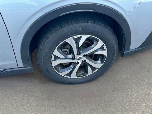 Used 2021 Subaru Outback Limited XT AWD/4WD image 32