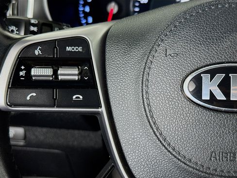 Used 2020 Kia Sorento EX image 13