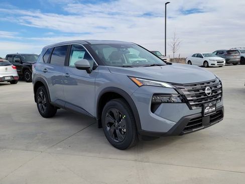 New 2026 Nissan Rogue SV image 4