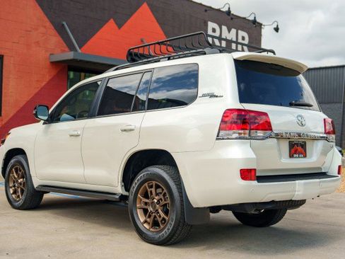 Used 2020 Toyota Land Cruiser Heritage Edition AWD/4WD image 7