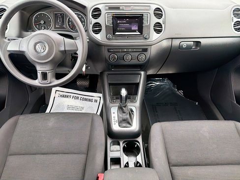 Used 2017 Volkswagen Tiguan Limited image 18