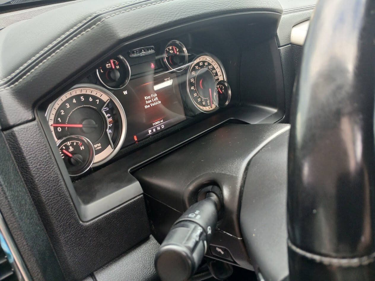 Used 2017 RAM 1500 Laramie w/ Convenience Group AWD/4WD image 14