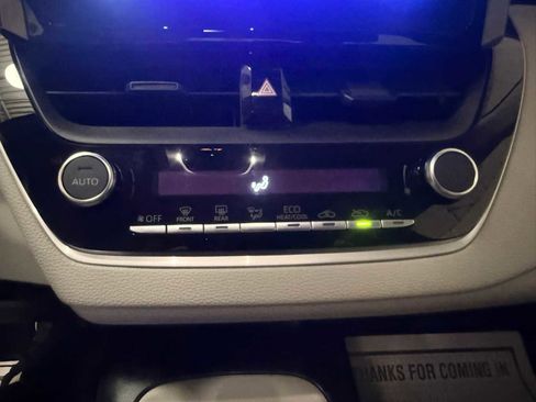 Certified 2024 Toyota Corolla LE image 33