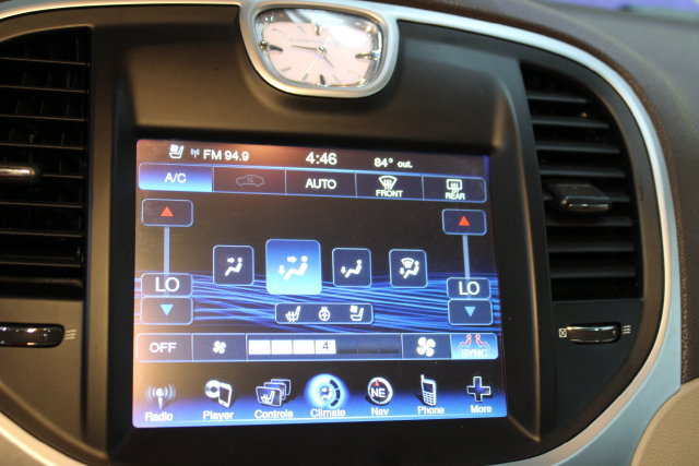 Used 2012 Chrysler 300 Limited w/ Luxury Group RWD image 25