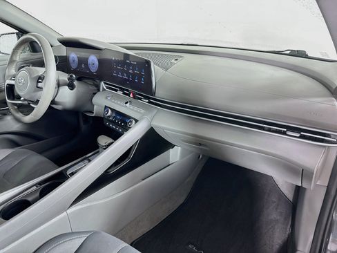 Used 2023 Hyundai Elantra SEL w/ Convenience Package FWD image 36