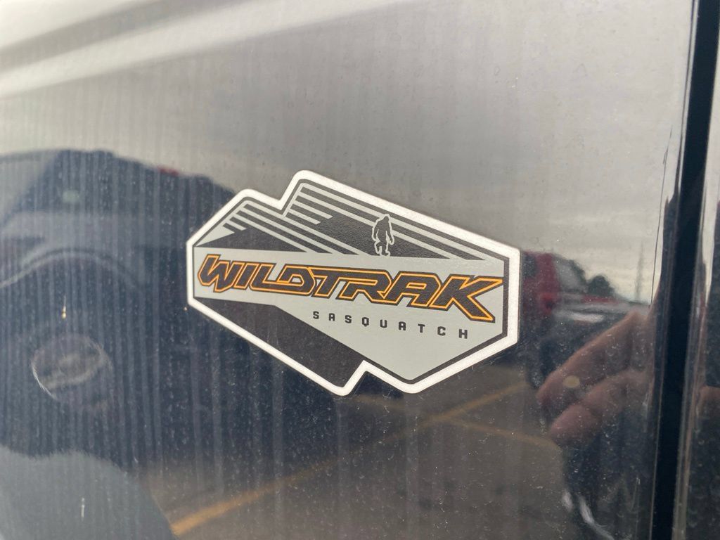 Used 2022 Ford Bronco Wildtrak AWD/4WD image 17