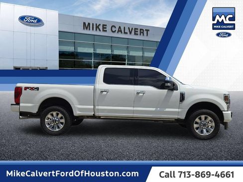 Used 2022 Ford F250 Platinum w/ FX4 Off-Road Package AWD/4WD image 6