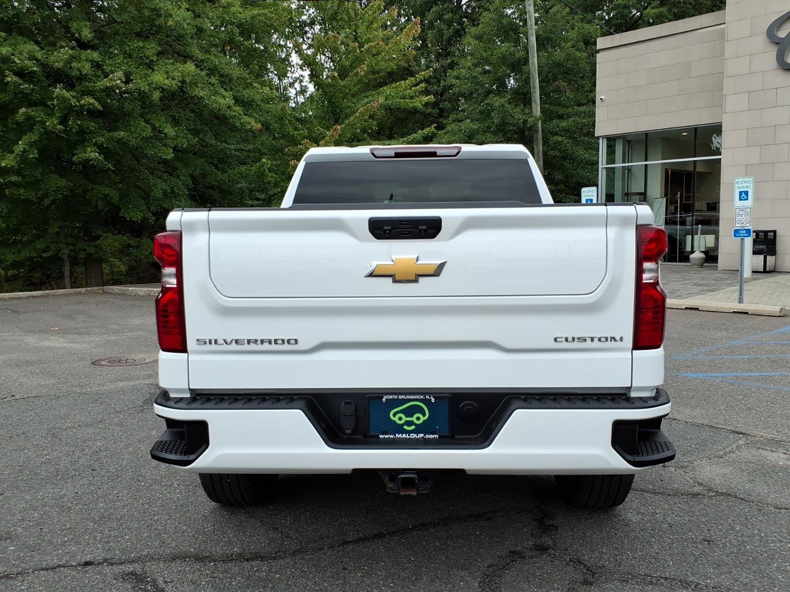 Certified 2023 Chevrolet Silverado 1500 Custom AWD/4WD image 5