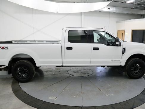 Used 2017 Ford F350 XLT w/ FX4 4x4 Off Road Package image 8