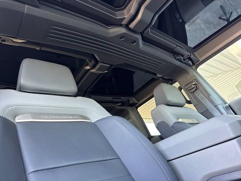 Used 2025 GMC Hummer EV 3X w/ Extreme Off-Road Package AWD/4WD image 17