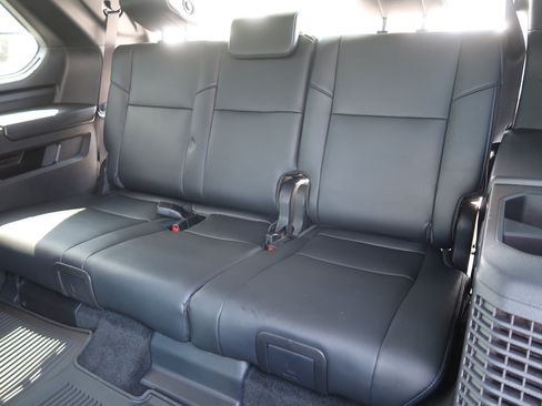 Used 2026 Toyota Sequoia Platinum AWD/4WD image 38
