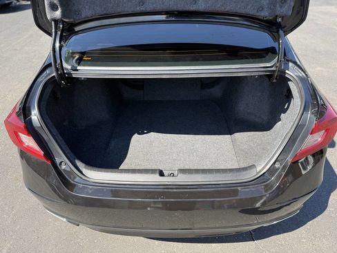 Used 2019 Honda Accord Sport image 32
