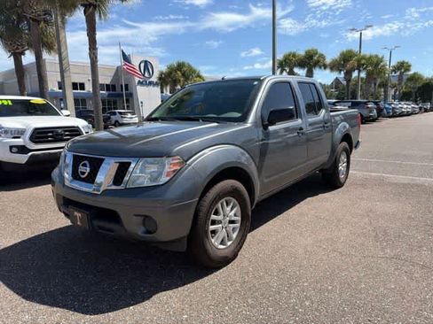 Used 2016 Nissan Frontier SV w/ Moonroof Package RWD image 3
