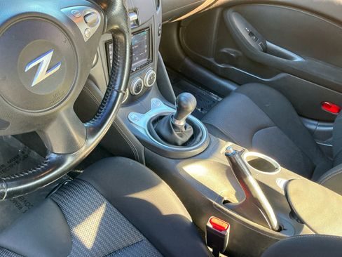 Used 2014 Nissan 370Z Coupe w/ Sport Package image 10