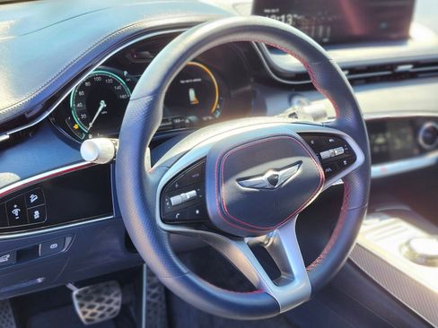 Used 2024 Genesis GV70 2.5T w/ Sport Prestige Package image 21