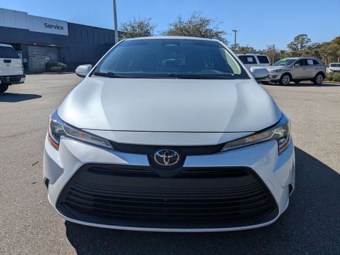 Used 2023 Toyota Corolla LE image 9