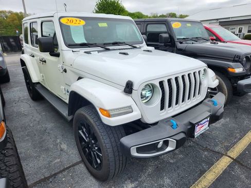 Used 2022 Jeep Wrangler Unlimited Sahara w/ Cold Weather Group AWD/4WD image 1