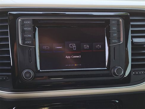 Used 2019 Volkswagen Beetle 2.0T Final Edition SEL image 20