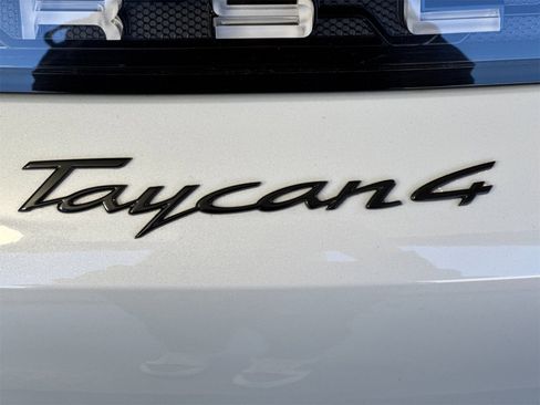 Used 2023 Porsche Taycan 4 Cross Turismo image 34