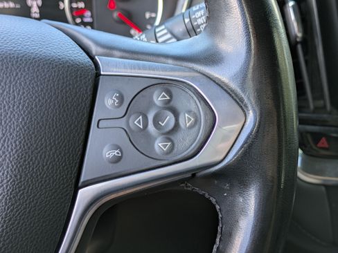 Used 2023 Chevrolet Traverse High Country image 26