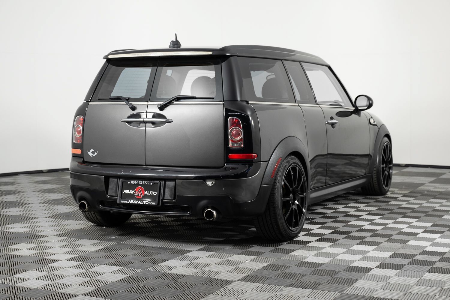 Used 2013 MINI Cooper Clubman S FWD image 6