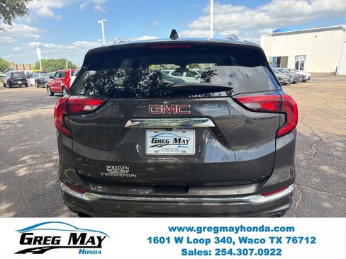 Used 2019 GMC Terrain Denali w/ Advanced Safety Package FWD image 2