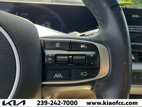 Used 2025 Kia Sportage EX FWD image 23