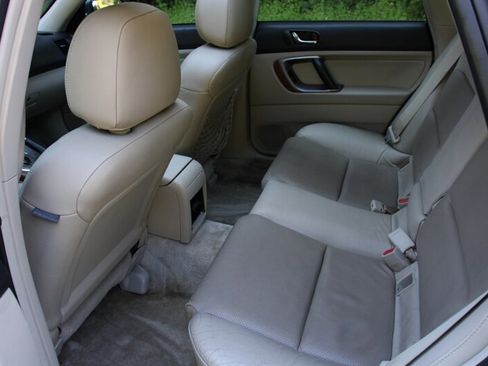 Used 2005 Subaru Outback 3.0R L.L. Bean AWD/4WD image 15