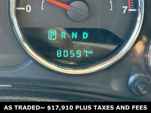 Used 2015 Jeep Wrangler Unlimited Sahara w/ Connectivity Group image 19