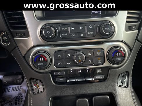 Used 2017 Chevrolet Suburban LT w/ Luxury Package image 24